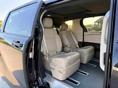 Toyota Granvia 2024, 34000 км, за 233800 CNY - фото 14