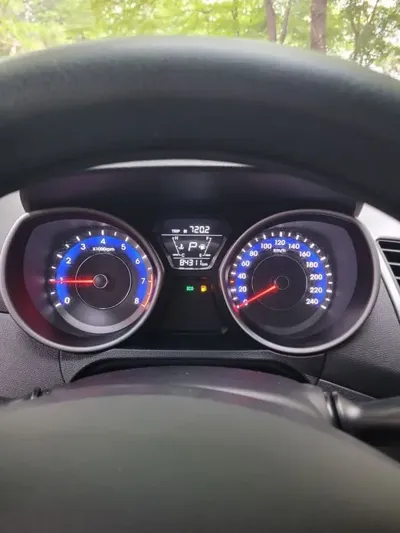 Hyundai Avante 2016, 84311 км, за 7000000 KRW - фото 7