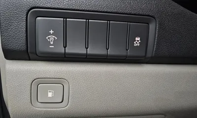 Kia Canival 2018, 219978 км, за 7200000 KRW - фото 13