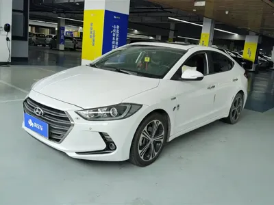 Hyundai Elantra · 2016 год