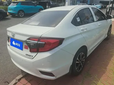 Honda Greiz 2018, 33700 км, за 32000 CNY