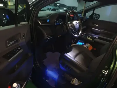 Toyota Sienna 2022, 73400 км, за 226500 CNY - фото 14