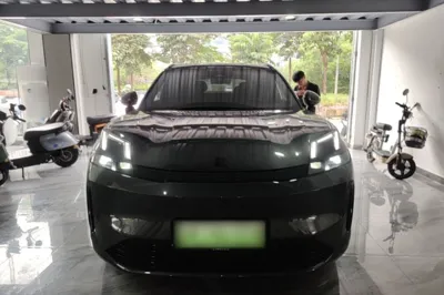Lynk & Co 08 EM-P 2025, 11299 км, за 130722.66 CNY