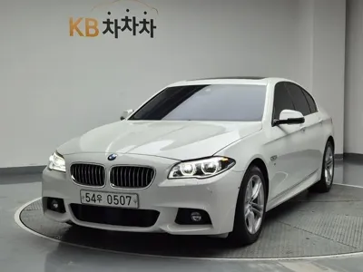 BMW 5-Series · 2016 год