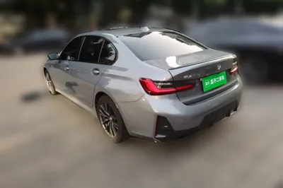 BMW 3 Series 2023, 27300 км, за 191029.73 CNY