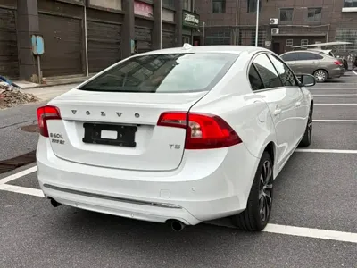 Volvo S60 2020, 140000 км, за 58800 CNY