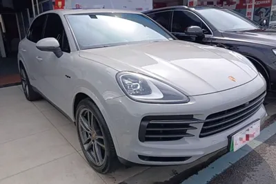 Porsche Cayenne E-Hybrid 2023, 50000 км, за 499474.38 CNY - фото 3