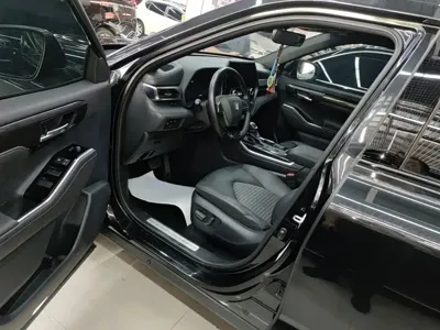 Toyota Crown Kluger 2022, 75900 км, за 172600 CNY - фото 16