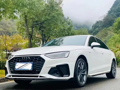 Audi A4L · 2020 год