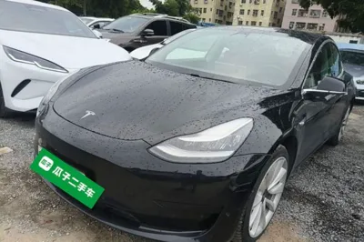 Tesla Model 3 · 2019 год