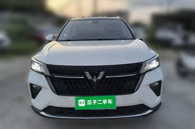 Wuling Asta 2021, 52800 км, за 43047.38 CNY