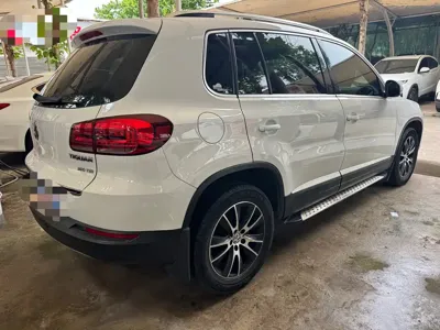 Volkswagen Tiguan 2016, 110000 км, за 43800 CNY - фото 10