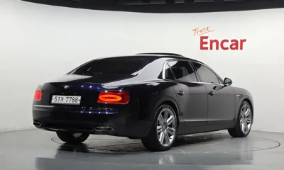 Bentley Flying Spur 2018, 177279 км, за 43000000 KRW