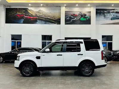 Land Rover Discovery 2016, 46000 км, за 348000 CNY