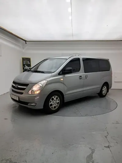 Hyundai Starex 2014, 111918 км, за 8500000 KRW - фото 1