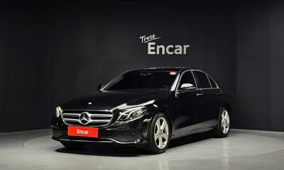 Mercedes-Benz E-Class · 2017 год