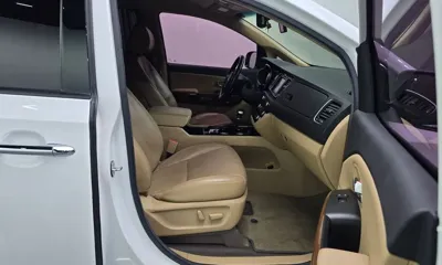 Kia Canival 2018, 126329 км, за 16600000 KRW - фото 11