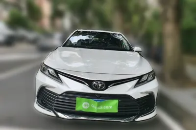 Toyota Camry 2023, 63600 км, за 145571.71 CNY