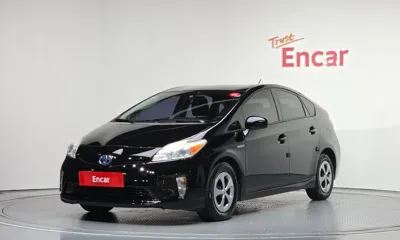 Toyota Prius · 2013 год