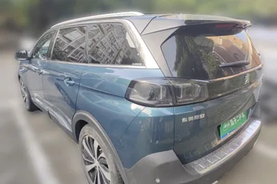 Peugeot 5008 2021, 74000 км, за 97470.49 CNY