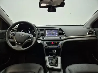 Hyundai Avante 2018, 97914 км, за 10300000 KRW - фото 7