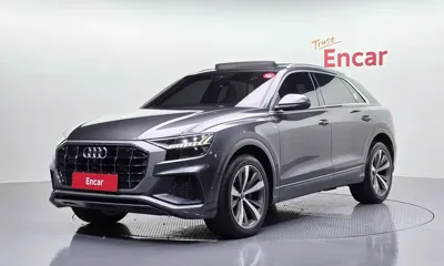 Audi Q8 · 2022 год