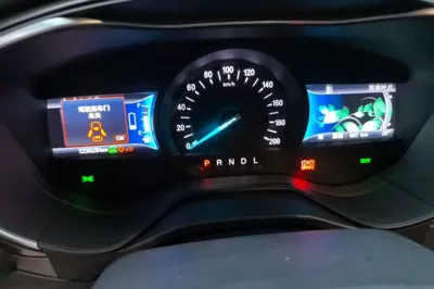 Ford Mondeo 2017, 123500 км, за 59196.72 CNY - фото 11
