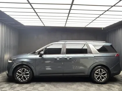 Kia Canival 2021, 100062 км, за 19700000 KRW