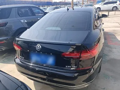 Volkswagen Passat 2019, 79100 км, за 82300 CNY - фото 6