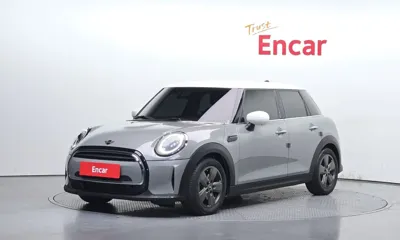 MINI Cooper · 2022 год