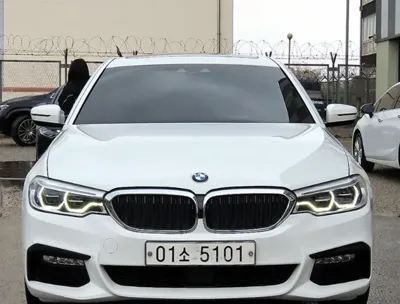 BMW 5-Series · 2018 год