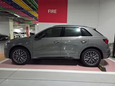 Audi Q3 2025, 4947 км, за 31540000 KRW