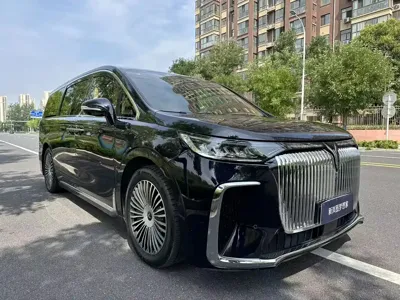 Voyah Dreamer 2024, 9000 км, за 237800 CNY