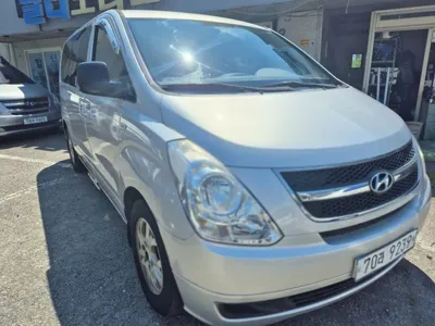 Hyundai Starex 2010, 180000 км, за 4500000 KRW