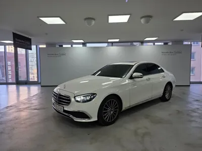Mercedes-Benz E-Class · 2023 год