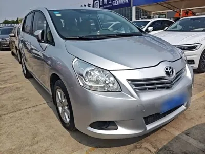 Toyota Verso 2015, 127400 км, за 37600 CNY