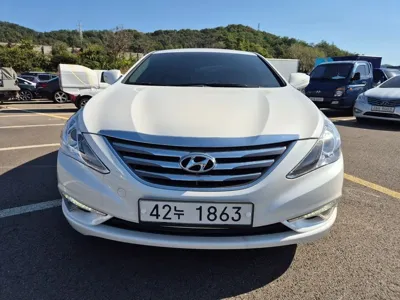 Hyundai Sonata 2014, 184625 км, за 4100000 KRW