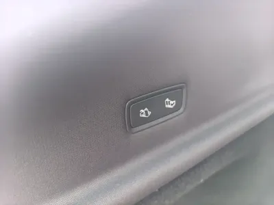 Tesla Model Y 2026, 300 км, за 245000 CNY - фото 9