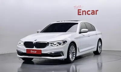 BMW 5-Series · 2020 год