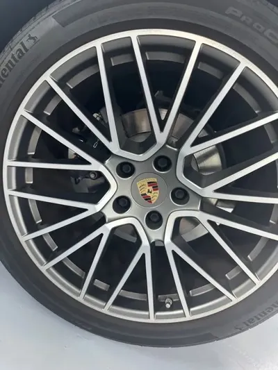 Porsche Cayenne 2022, 13500 км, за 119500000 KRW - фото 4