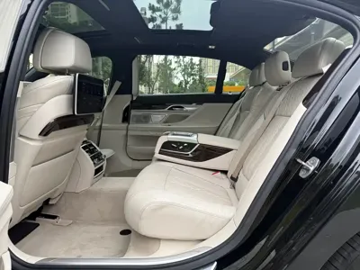 BMW 7 Series 2016, 140000 км, за 209800 CNY - фото 12