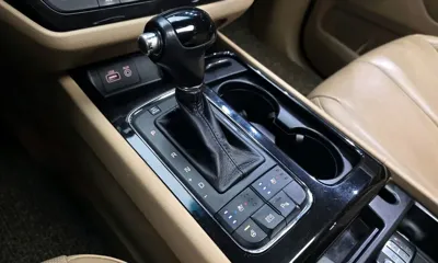 Kia Canival 2016, 127056 км, за 10000000 KRW - фото 9