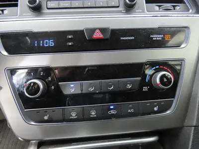 Hyundai Sonata 2016, 160588 км, за 4700000 KRW - фото 12