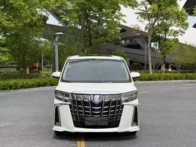 Toyota Alphard 2022, 150000 км, за 448000 CNY