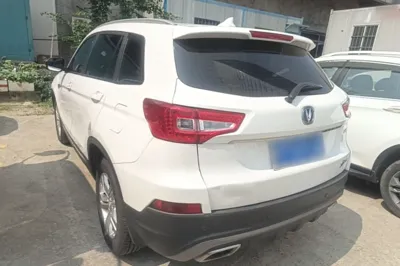 Changan CS75 2017, 73500 км, за 36609.94 CNY