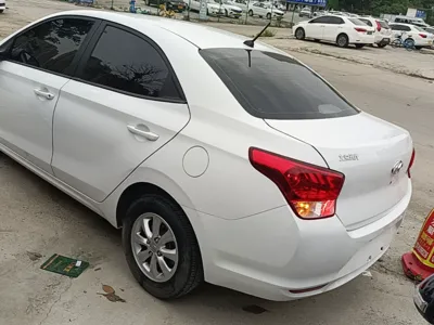 Hyundai Verna (older generation) 2017, 96700 км, за 31868.35 CNY - фото 2