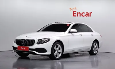 Mercedes-Benz E-Class · 2017 год