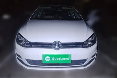 Volkswagen Golf 2017, 54000 км, за 54002.32 CNY
