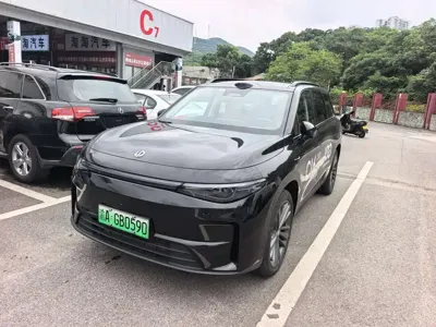 Leapmotor Leapmotor C16 2025, 10000 км, за 141800 CNY