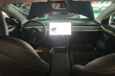 Tesla Model 3 2021, 123400 км, за 126401.64 CNY - фото 17